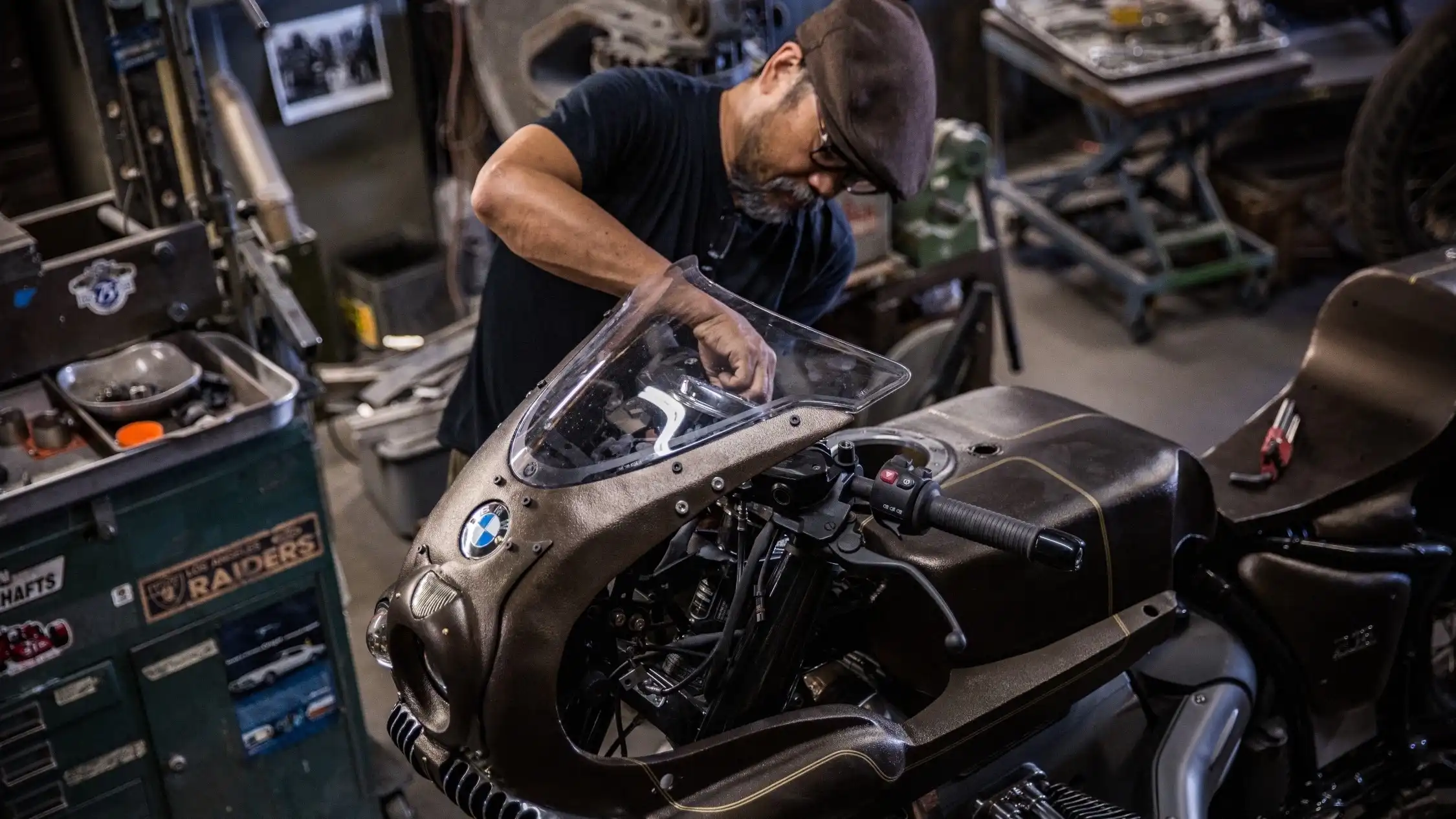 BMW Motorrad представляет новый байк серии SoulFuel: BMW R 18 «The Wal» от Синья Кимуры.