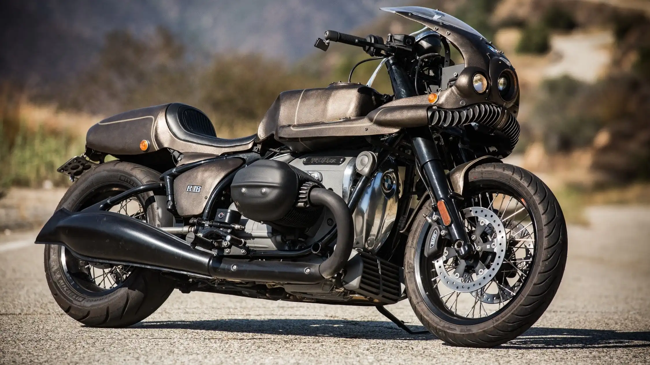 BMW Motorrad представляет новый байк серии SoulFuel: BMW R 18 «The Wal» от Синья Кимуры.
